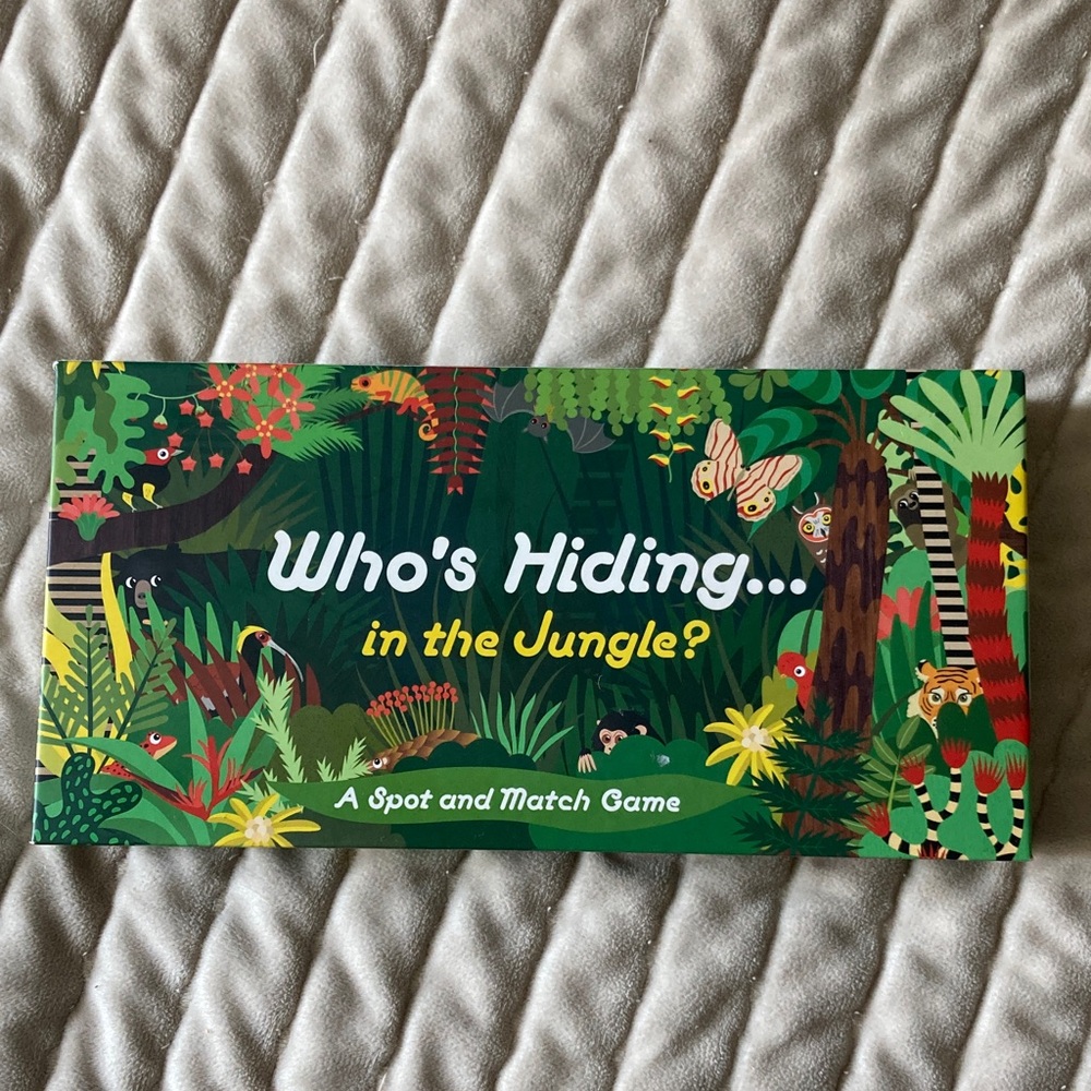 Who's Hiding... in the Jungle? Spot & Match Game - Green